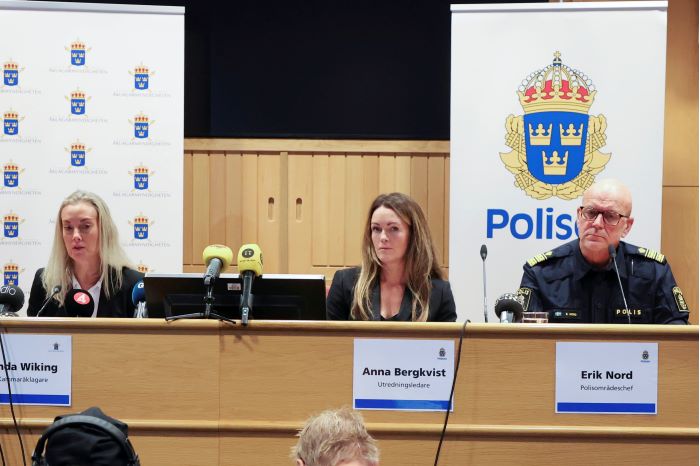 Anna Bergkvist medverkar på pressträff. Foto.