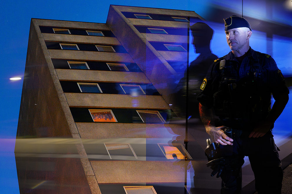 Martin Marmgren framför ett högt flerfamiljshus i ett fotomontage.