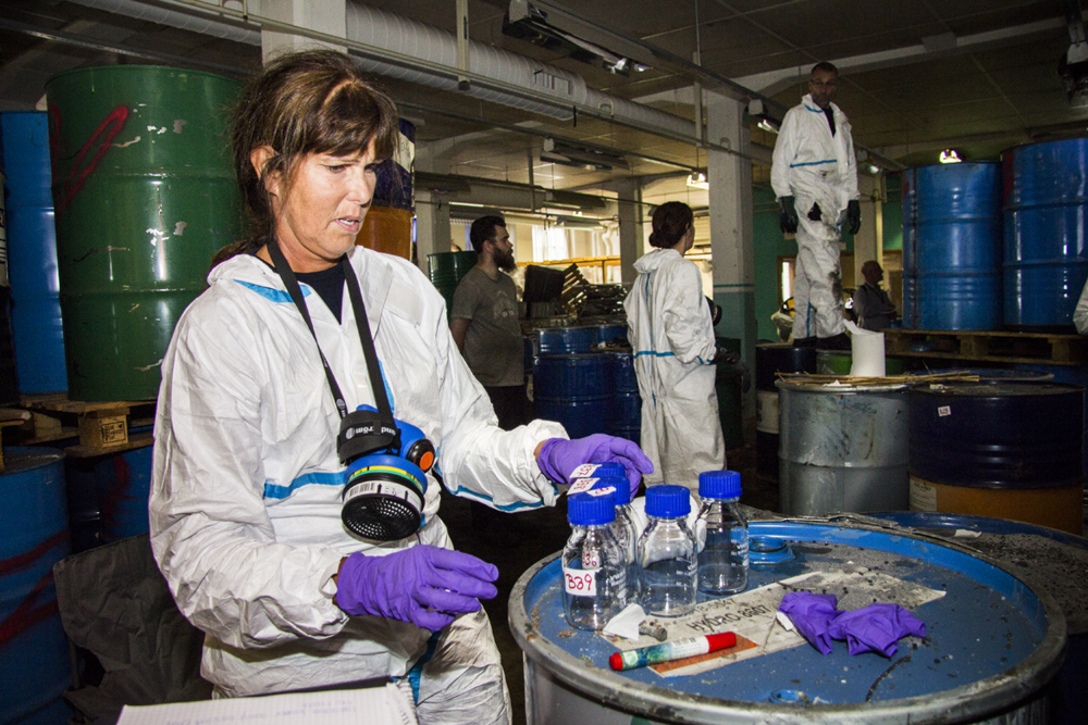 farlig avfall på fat