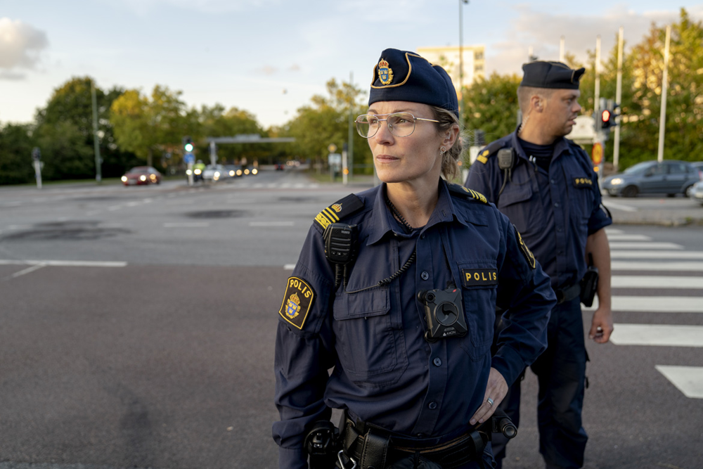 Poliserna Malin Morän och Johannes Schultz. Foto.